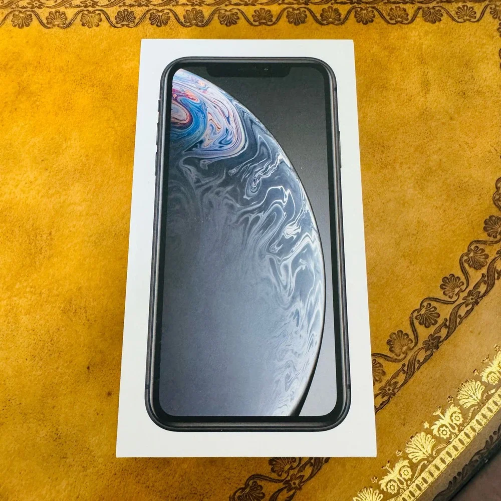 Apple IPhone Xs 128GB BOX ONLY with Manual